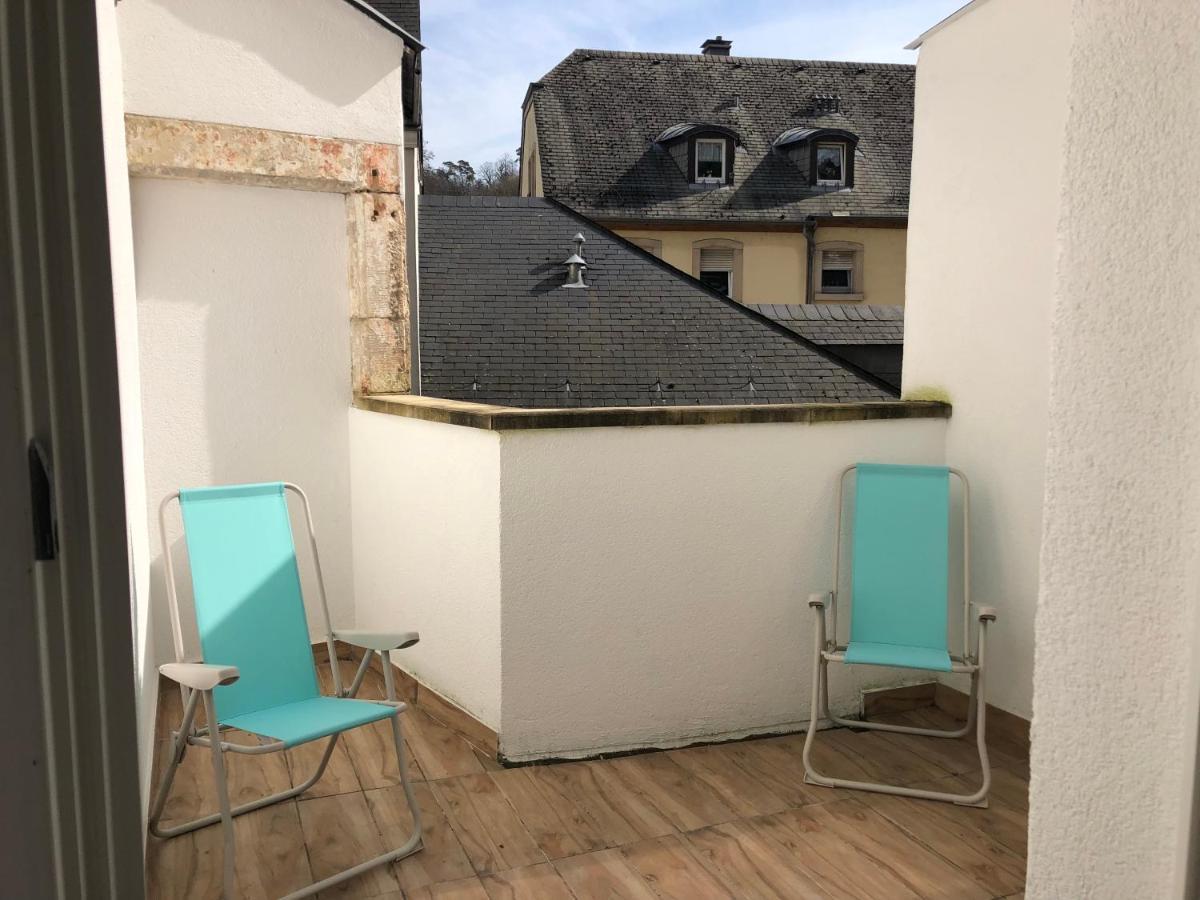 Le Charme De La Vieille Ville Frühstückspension *